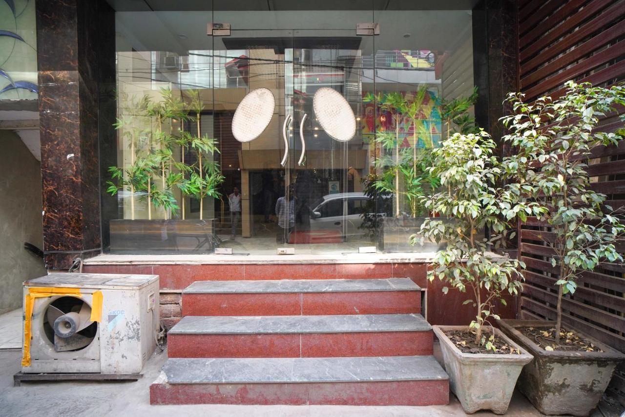 Hotel garden view Delhi  Buitenkant foto
